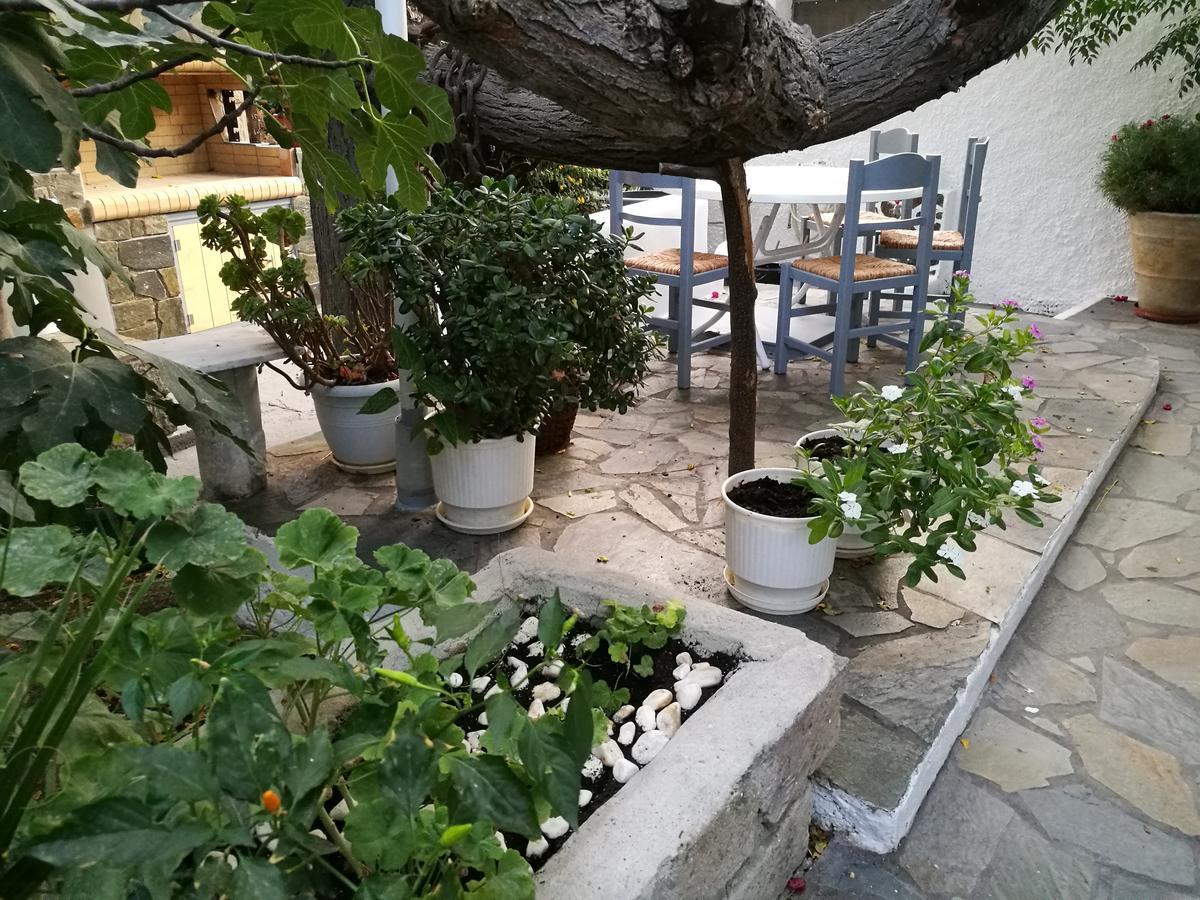 Appartamento Gerania Milos Adamantas  Esterno foto