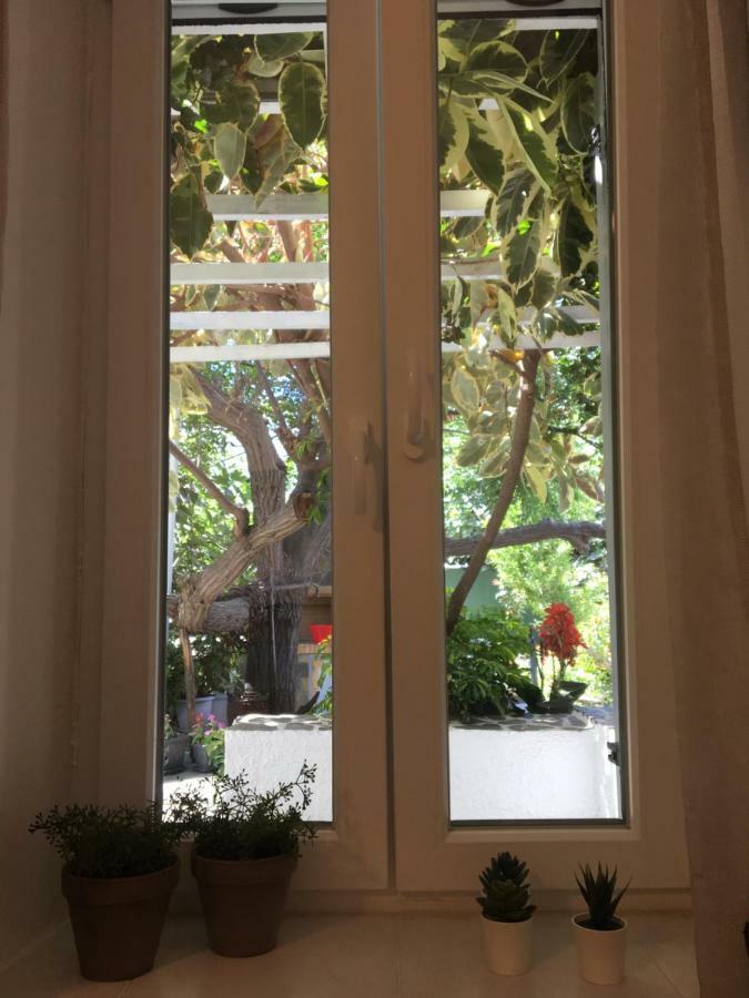 Appartamento Gerania Milos Adamantas  Esterno foto